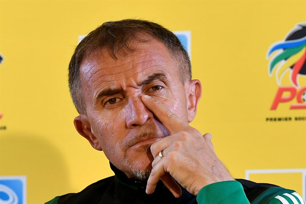 MICHO SIDE BOW OUT OF CH