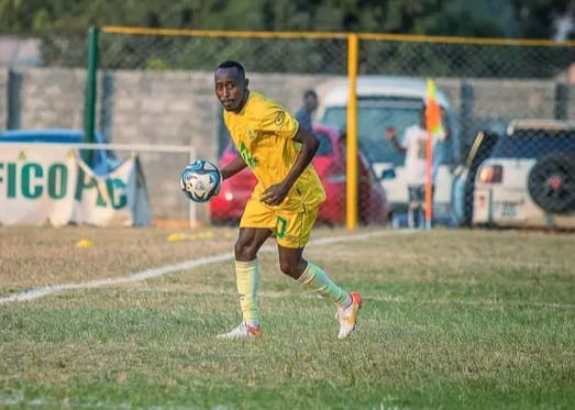 Red Arrows Sign Lazarus Chishimba from Forest Rangers