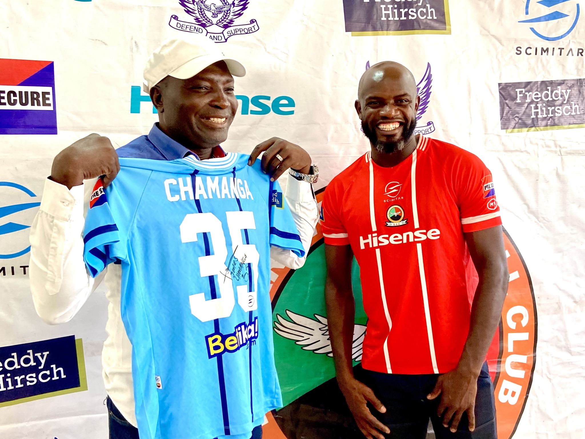 Wedson Nyirenda Urges Young Players to Emulate Chamanga